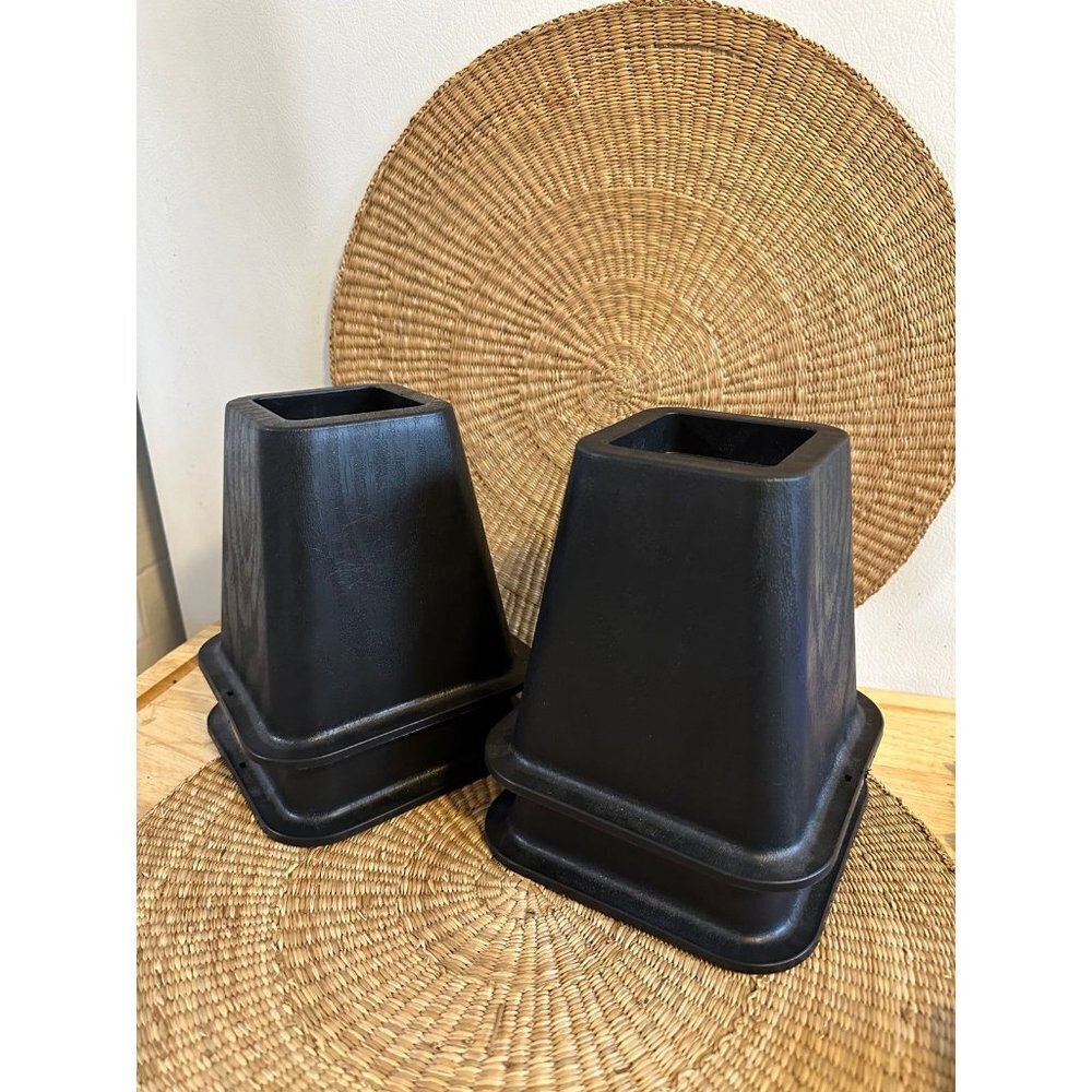 Set of 4 Black Bed Risers